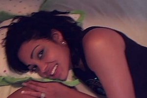 日本人妻中文一区二区爱豆 Porn